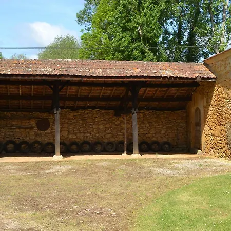 Gite 4 Personnes Le Castelat De Julienna