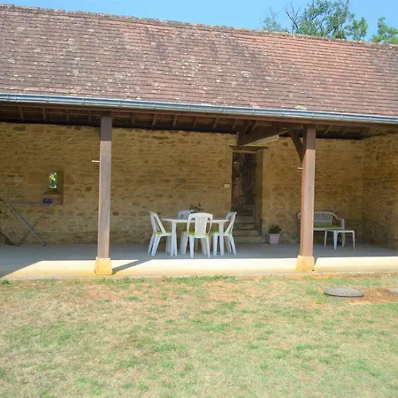 Gite 4 Personnes Le Castelat De Julienna
